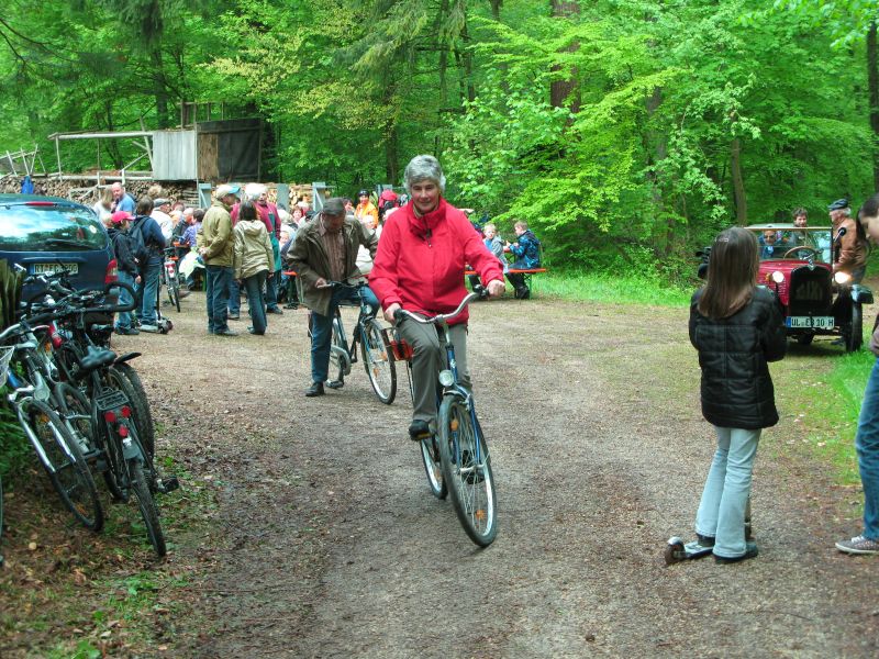 
    
            
                    Zu Fuß oder mit dem Fahrrad zum Lauereckfest
                
        

